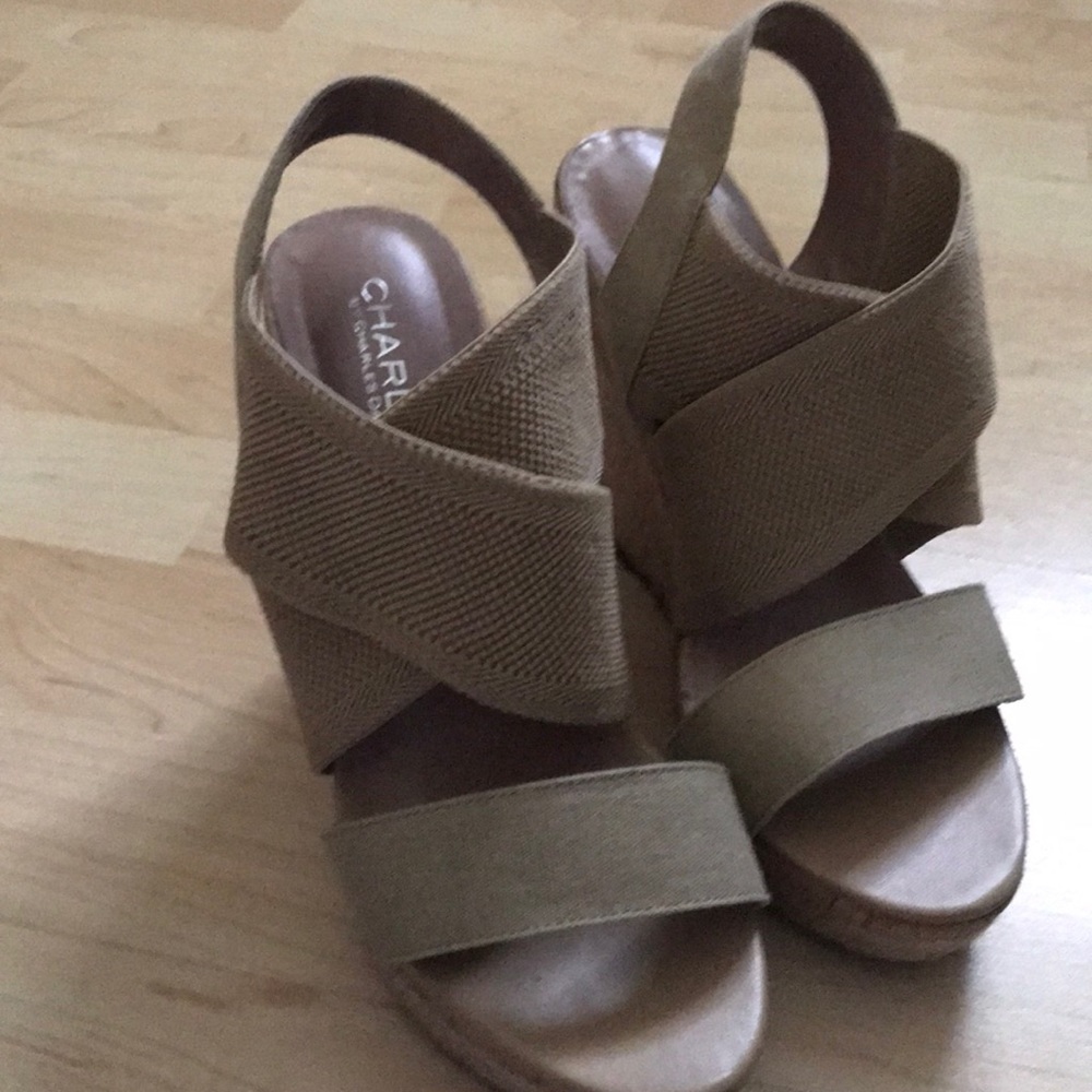 Excellent condition!! Platform shoes - Picture 2 of 4
